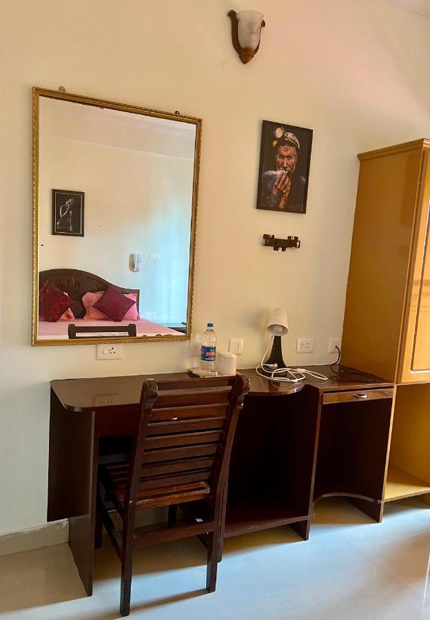 كوفالام Palm Tree Hotel المظهر الخارجي الصورة