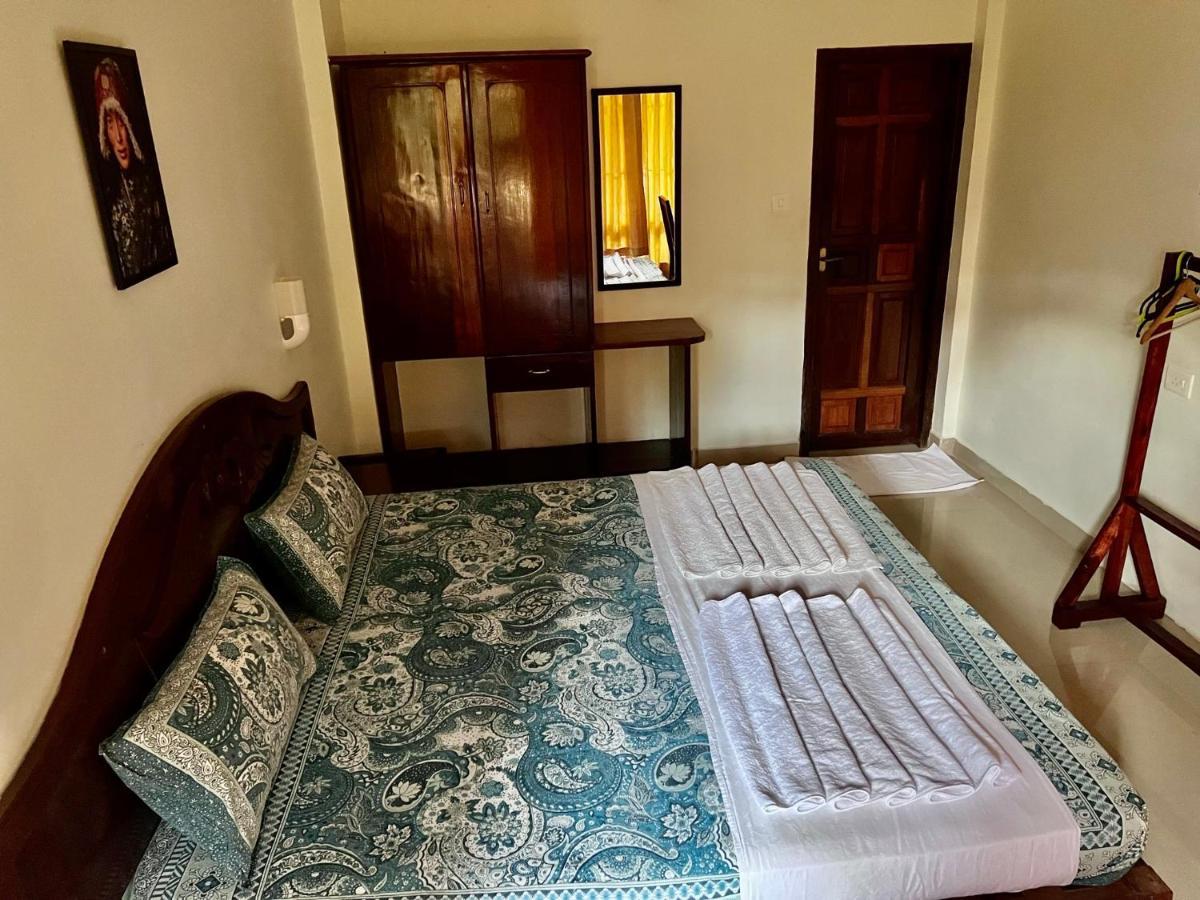 كوفالام Palm Tree Hotel المظهر الخارجي الصورة
