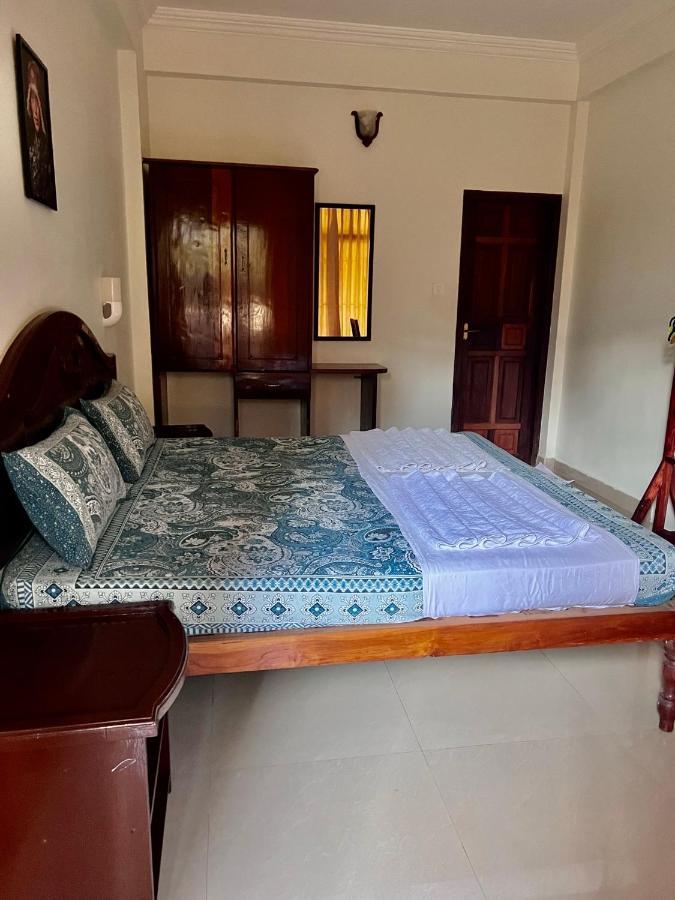 كوفالام Palm Tree Hotel المظهر الخارجي الصورة