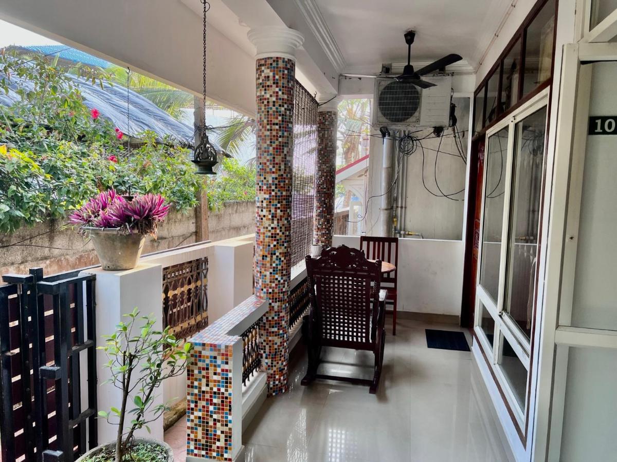 كوفالام Palm Tree Hotel المظهر الخارجي الصورة